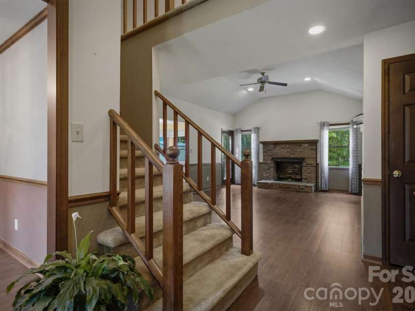 218 Westwood Drive, Morganton, NC 28655.  MLS# CAR4405977, YatesRealty ID 39370. 