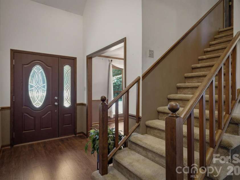 218 Westwood Drive, Morganton, NC 28655.  MLS# CAR4405977, YatesRealty ID 39370. 