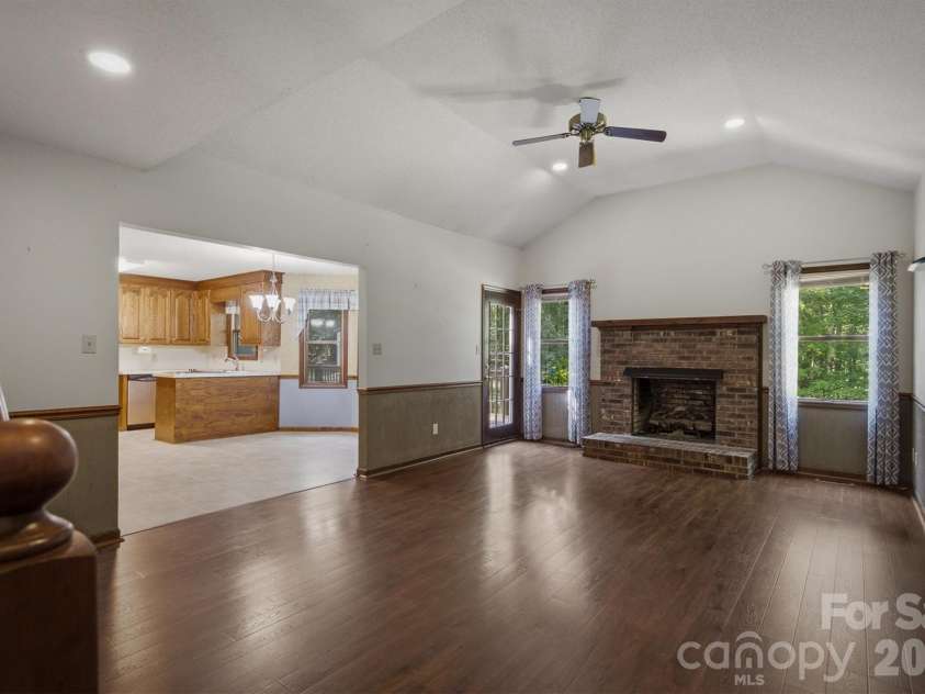 218 Westwood Drive, Morganton, NC 28655.  MLS# CAR4405977, YatesRealty ID 39370. 