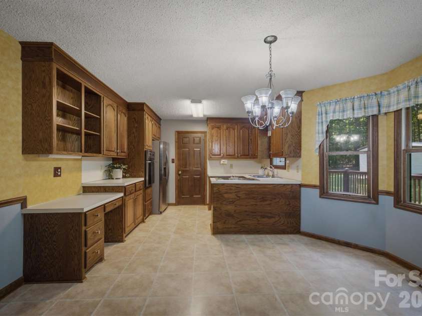 218 Westwood Drive, Morganton, NC 28655.  MLS# CAR4405977, YatesRealty ID 39370. 