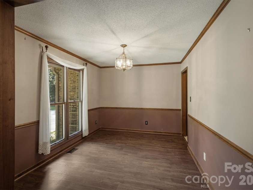 218 Westwood Drive, Morganton, NC 28655.  MLS# CAR4405977, YatesRealty ID 39370. 
