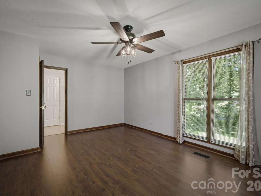 218 Westwood Drive, Morganton, NC 28655.  MLS# CAR4405977, YatesRealty ID 39370. 