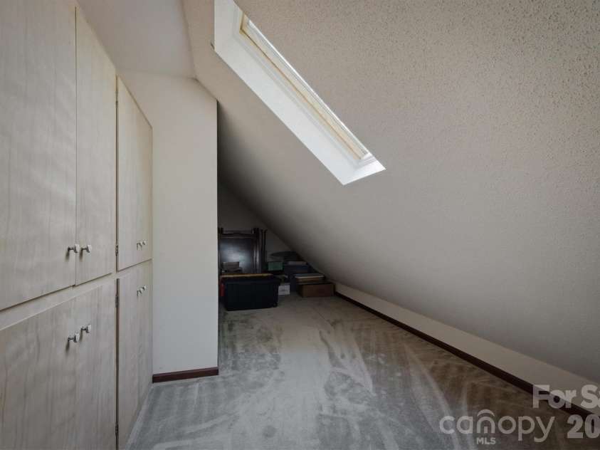 218 Westwood Drive, Morganton, NC 28655.  MLS# CAR4405977, YatesRealty ID 39370. 