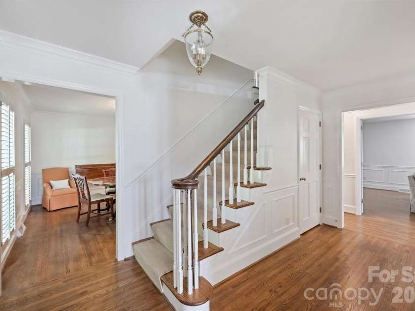 2830 Wickersham Road, Charlotte, NC 28211.  MLS# CAR4400716, YatesRealty ID 39371. 