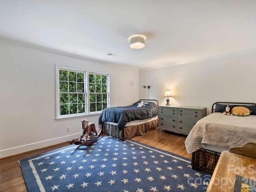 2830 Wickersham Road, Charlotte, NC 28211.  MLS# CAR4400716, YatesRealty ID 39371. 