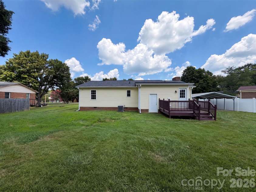 642 Lancer Court, Concord, NC 28027.  MLS# CAR4406082, YatesRealty ID 39375. 