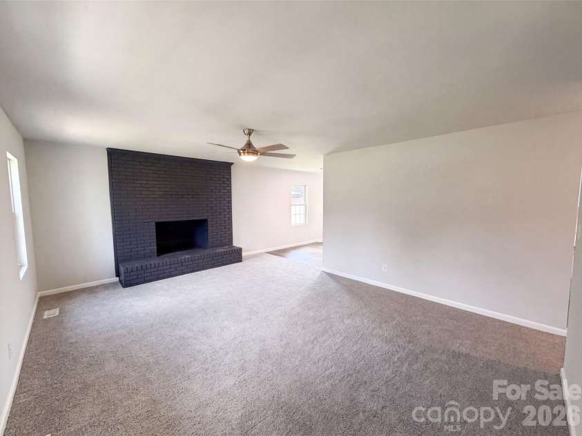 642 Lancer Court, Concord, NC 28027.  MLS# CAR4406082, YatesRealty ID 39375. 