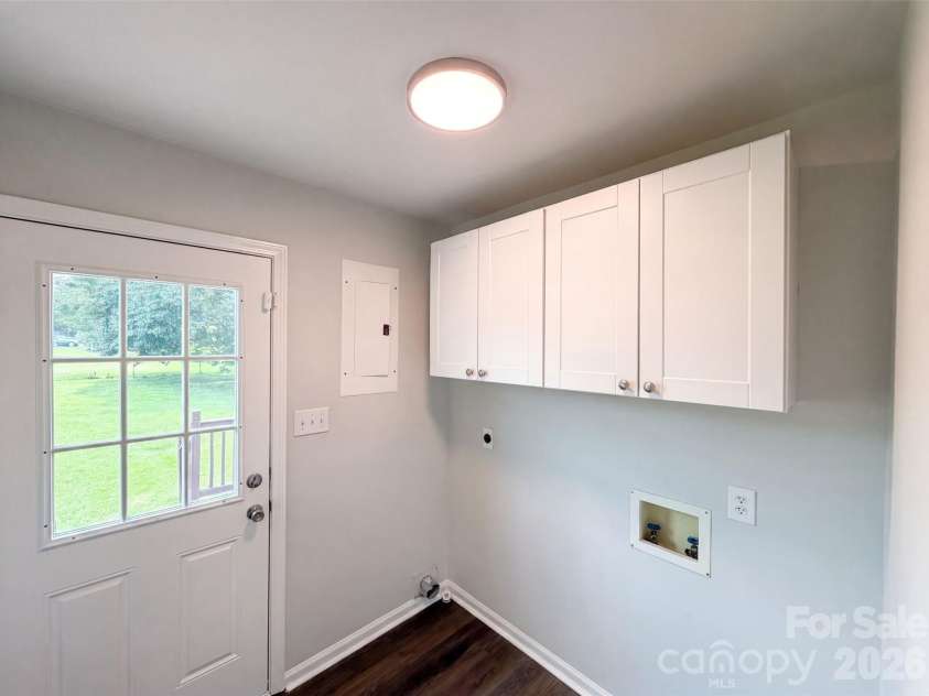 642 Lancer Court, Concord, NC 28027.  MLS# CAR4406082, YatesRealty ID 39375. 
