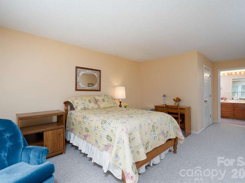 537 Camrose Circle, Concord, NC 28025.  MLS# CAR4406548, YatesRealty ID 39377. 