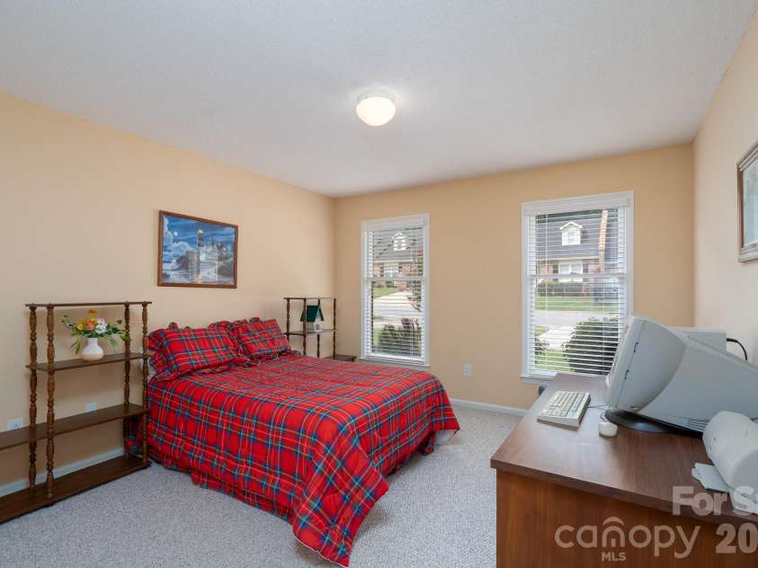 537 Camrose Circle, Concord, NC 28025.  MLS# CAR4406548, YatesRealty ID 39377. 
