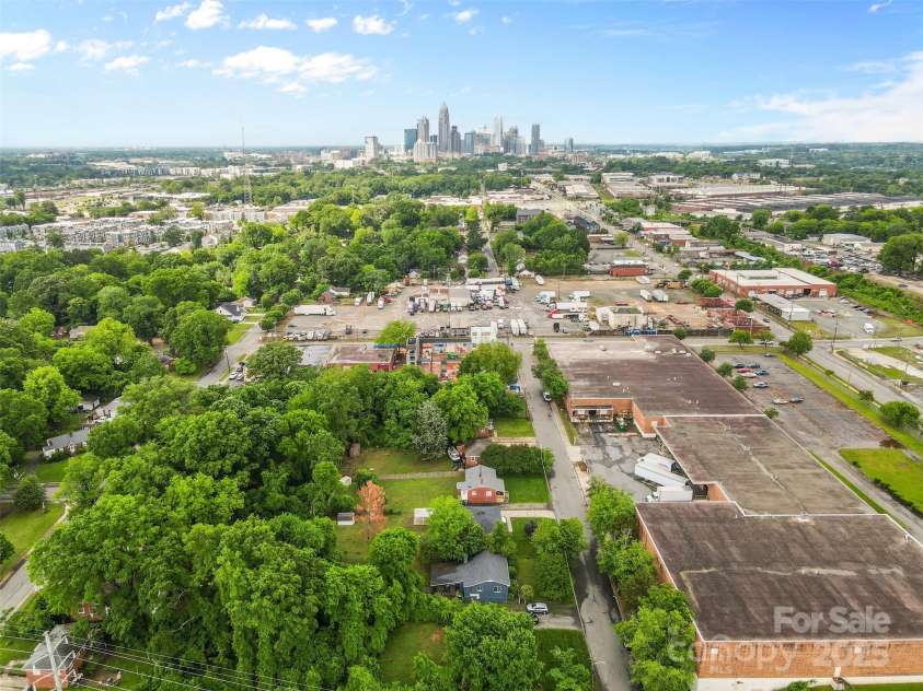 2536 Bancroft Street, Charlotte, NC 28206.  MLS# CAR4260081, YatesRealty ID 3938. 