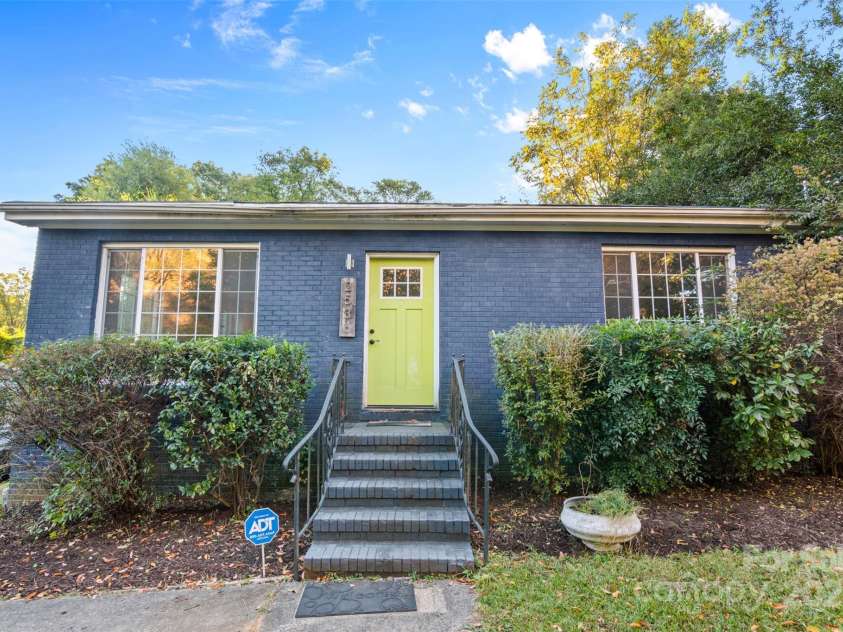 2536 Bancroft Street, Charlotte, NC 28206.  MLS# CAR4260081, YatesRealty ID 3938. 