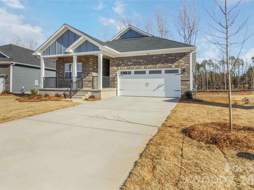 720 Palmer Pendleton Way, York, SC 28445.  MLS# CAR4349574, YatesRealty ID 3938. 