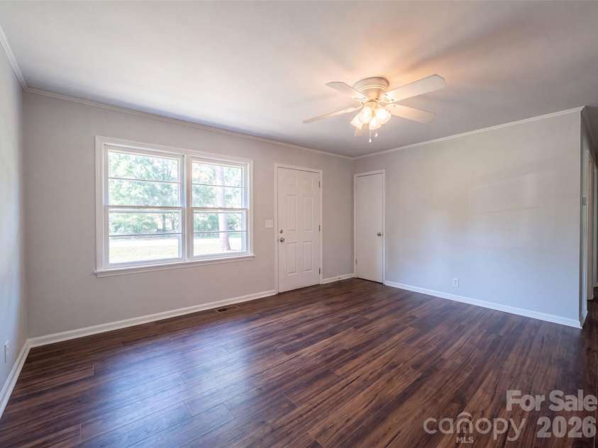 120 Riley Road, Dallas, NC 28034.  MLS# CAR4406089, YatesRealty ID 39380. 