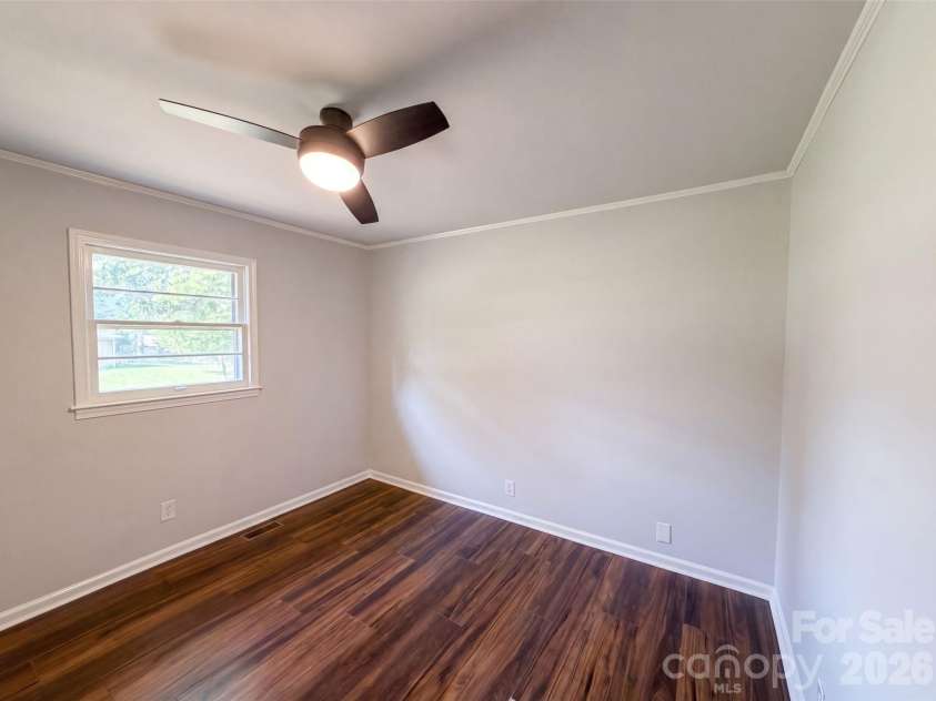 120 Riley Road, Dallas, NC 28034.  MLS# CAR4406089, YatesRealty ID 39380. 
