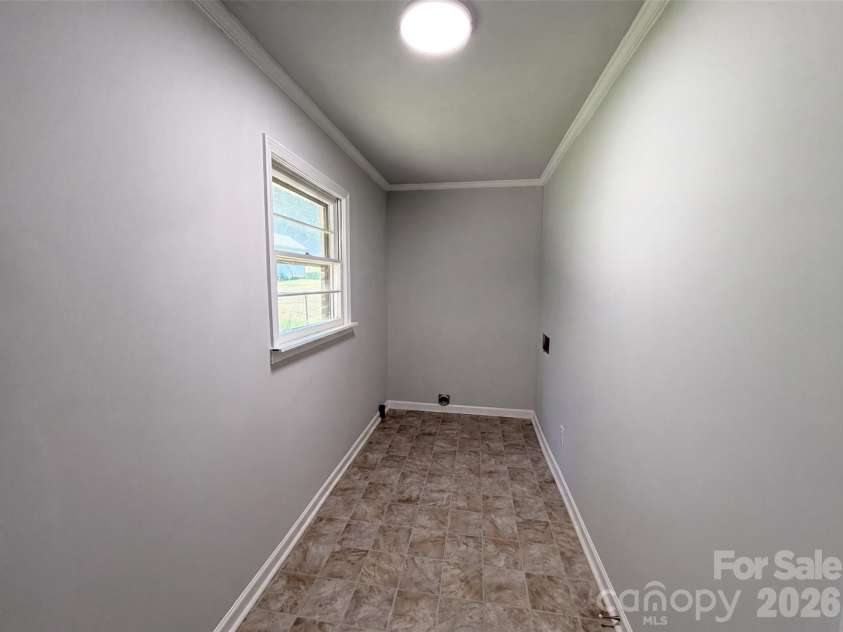 120 Riley Road, Dallas, NC 28034.  MLS# CAR4406089, YatesRealty ID 39380. 