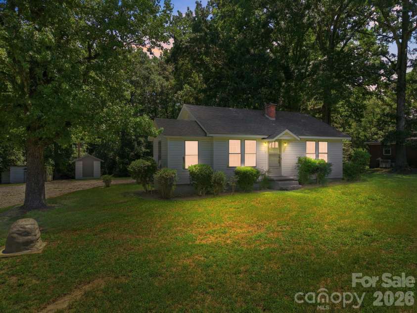 8285 Us Highway 52 Highway, Rockwell, NC 28138.  MLS# CAR4406458, YatesRealty ID 39384. 