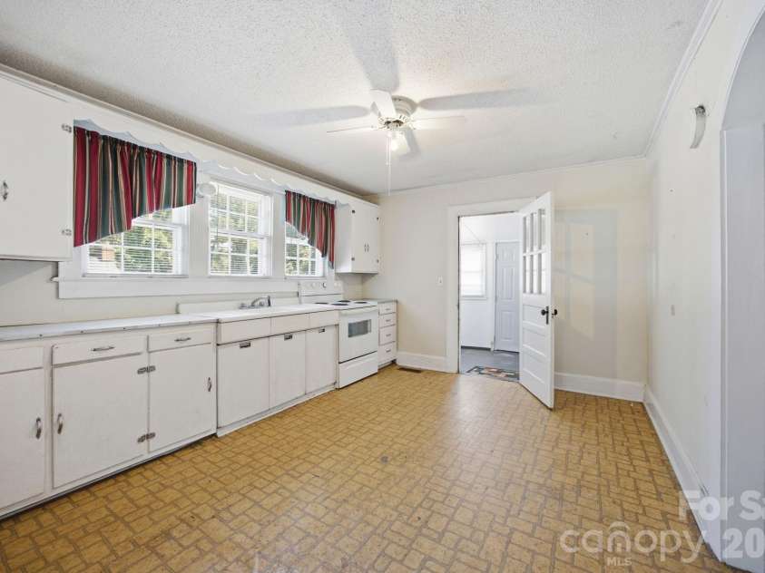 8285 Us Highway 52 Highway, Rockwell, NC 28138.  MLS# CAR4406458, YatesRealty ID 39384. 