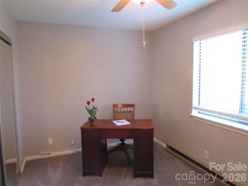 6 Woodlands Drive, Black Mountain, NC 28711.  MLS# CAR4406777, YatesRealty ID 39385. 