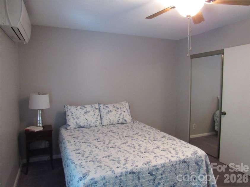 6 Woodlands Drive, Black Mountain, NC 28711.  MLS# CAR4406777, YatesRealty ID 39385. 