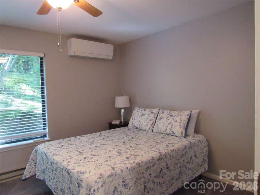 6 Woodlands Drive, Black Mountain, NC 28711.  MLS# CAR4406777, YatesRealty ID 39385. 