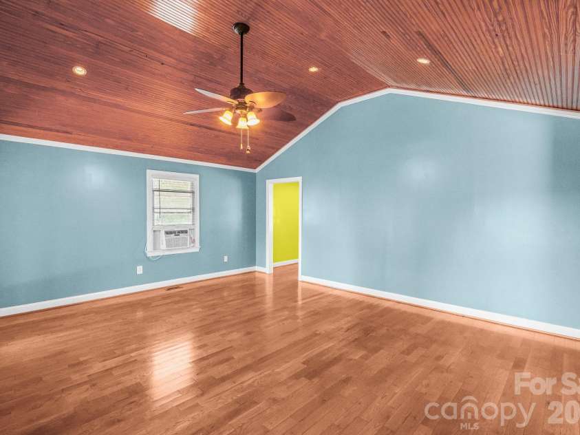 207 Park Drive, Kershaw, SC 29067.  MLS# CAR4406292, YatesRealty ID 39386. 