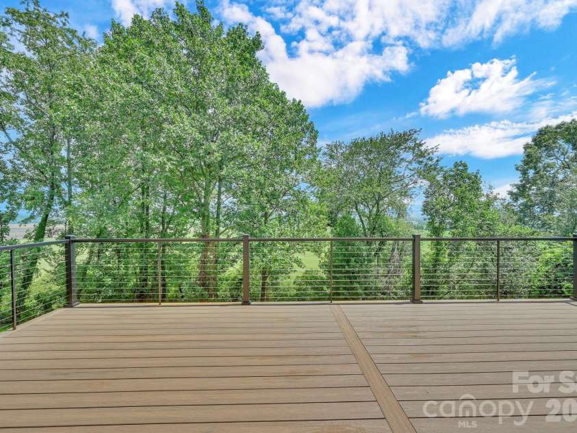 227 Pisgah Ridge Trail, Mills River, NC 28759.  MLS# CAR4397121, YatesRealty ID 39388. 