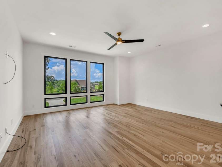 227 Pisgah Ridge Trail, Mills River, NC 28759.  MLS# CAR4397121, YatesRealty ID 39388. 