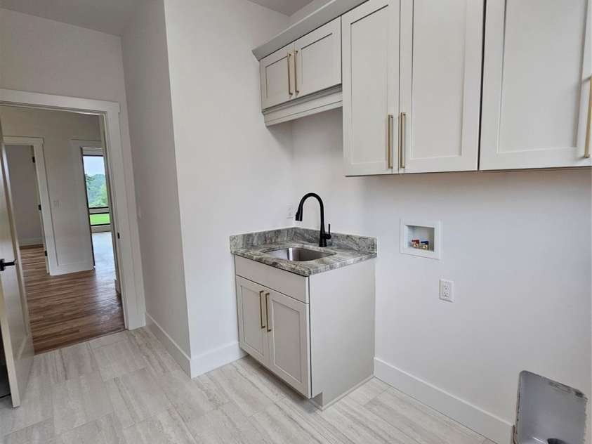 227 Pisgah Ridge Trail, Mills River, NC 28759.  MLS# CAR4397121, YatesRealty ID 39388. 