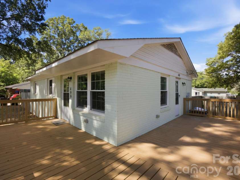 400 Olin Drive, Waxhaw, NC 28173.  MLS# CAR4406801, YatesRealty ID 39389. 
