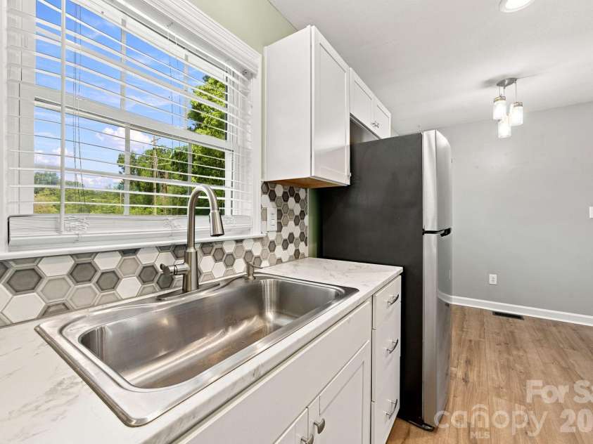 400 Olin Drive, Waxhaw, NC 28173.  MLS# CAR4406801, YatesRealty ID 39389. 