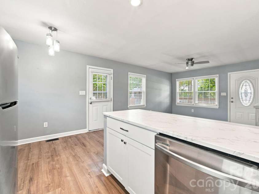 400 Olin Drive, Waxhaw, NC 28173.  MLS# CAR4406801, YatesRealty ID 39389. 