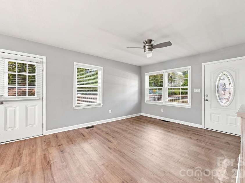 400 Olin Drive, Waxhaw, NC 28173.  MLS# CAR4406801, YatesRealty ID 39389. 