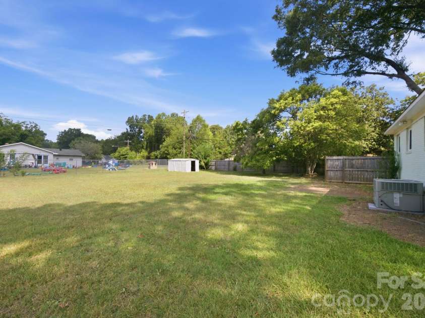 400 Olin Drive, Waxhaw, NC 28173.  MLS# CAR4406801, YatesRealty ID 39389. 