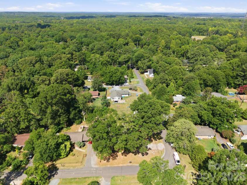 400 Olin Drive, Waxhaw, NC 28173.  MLS# CAR4406801, YatesRealty ID 39389. 