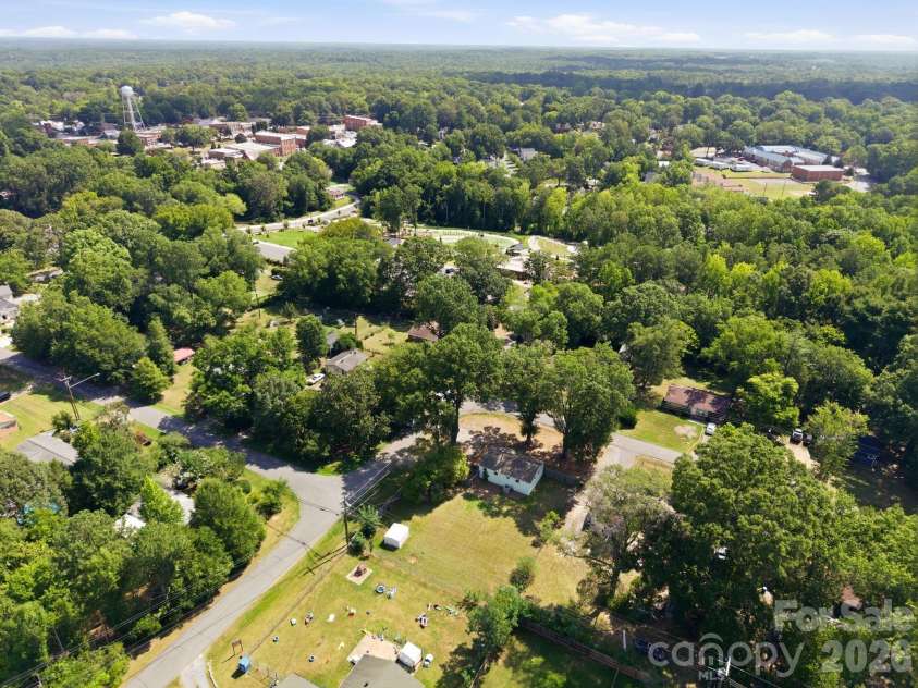 400 Olin Drive, Waxhaw, NC 28173.  MLS# CAR4406801, YatesRealty ID 39389. 