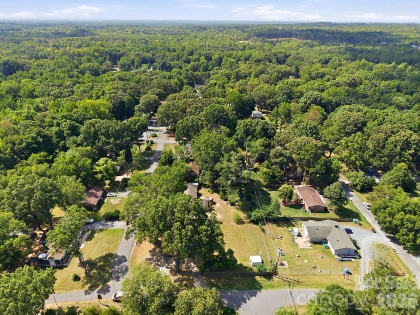 400 Olin Drive, Waxhaw, NC 28173.  MLS# CAR4406801, YatesRealty ID 39389. 
