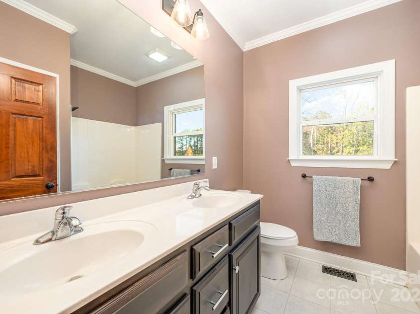 182 Canal Drive, Statesville, NC 28677.  MLS# CAR4318839, YatesRealty ID 3939. 