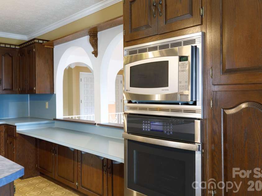 2025 Creekwood Drive, York, SC 29745.  MLS# CAR4350512, YatesRealty ID 3939. 
