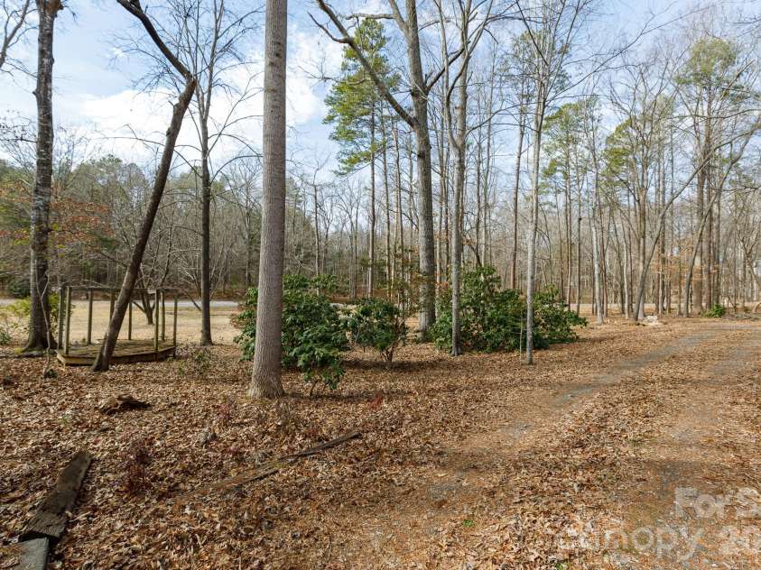 2025 Creekwood Drive, York, SC 29745.  MLS# CAR4350512, YatesRealty ID 3939. 