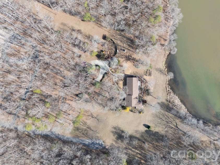 2025 Creekwood Drive, York, SC 29745.  MLS# CAR4350512, YatesRealty ID 3939. 