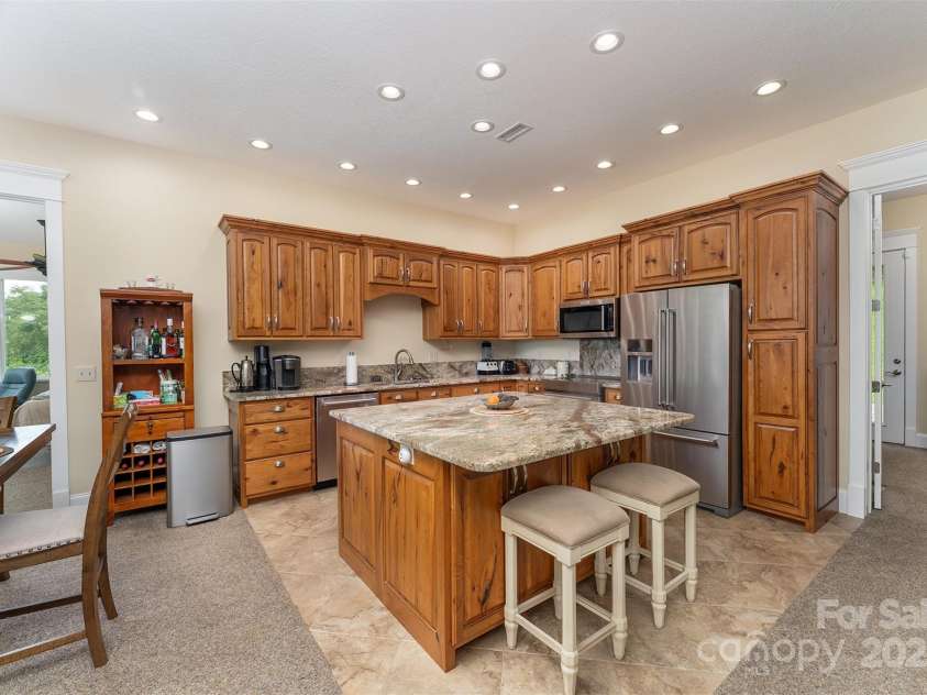 326 Golden Valley Drive, Hendersonville, NC 28792.  MLS# CAR4285280, YatesRealty ID 3939. 