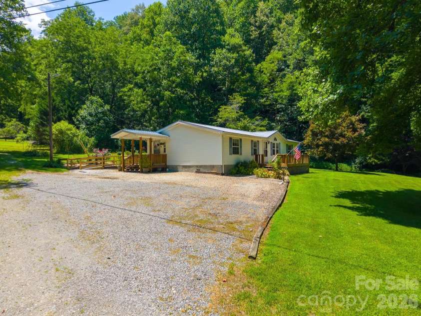 394 Anderson Creek Road, Robbinsville, NC 28771.  MLS# CAR4406792, YatesRealty ID 39390. 