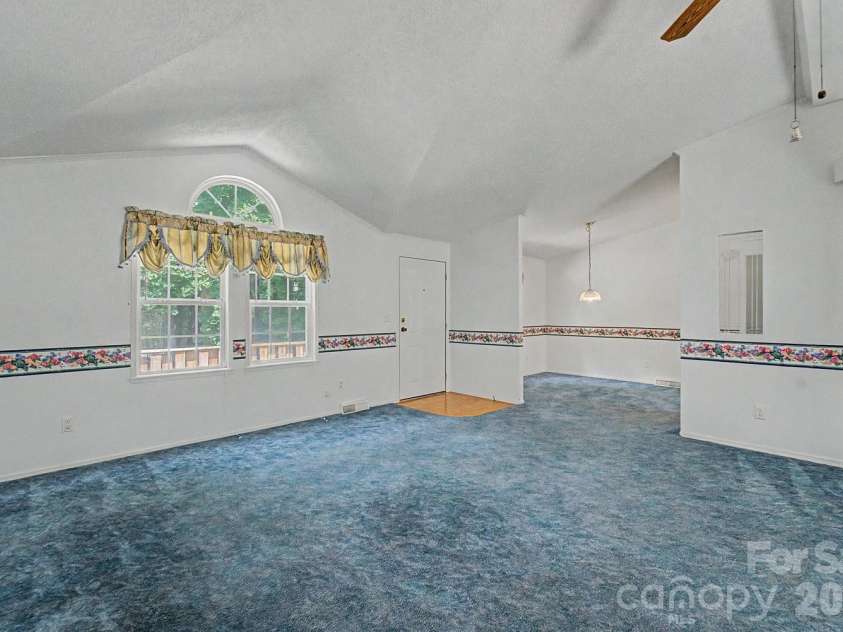 394 Anderson Creek Road, Robbinsville, NC 28771.  MLS# CAR4406792, YatesRealty ID 39390. 