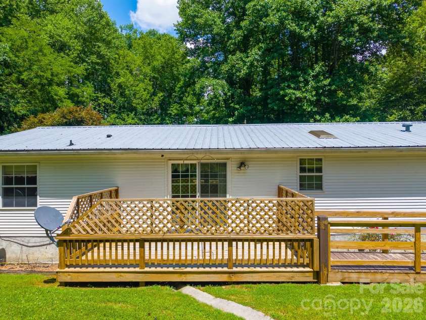 394 Anderson Creek Road, Robbinsville, NC 28771.  MLS# CAR4406792, YatesRealty ID 39390. 