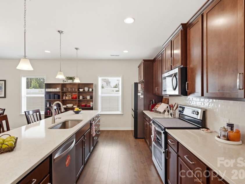 2667 Andes Drive, Statesville, NC 28625.  MLS# CAR4406112, YatesRealty ID 39391. Spacious kitchen designed for gathering.