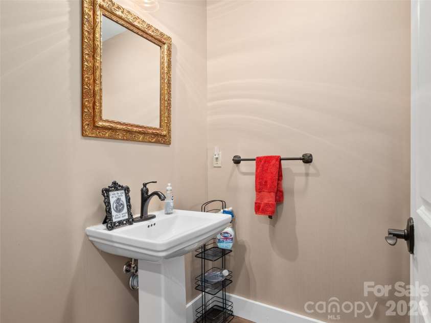 39 Maplewood Drive, Maggie Valley, NC 28751.  MLS# CAR4406805, YatesRealty ID 39396. 