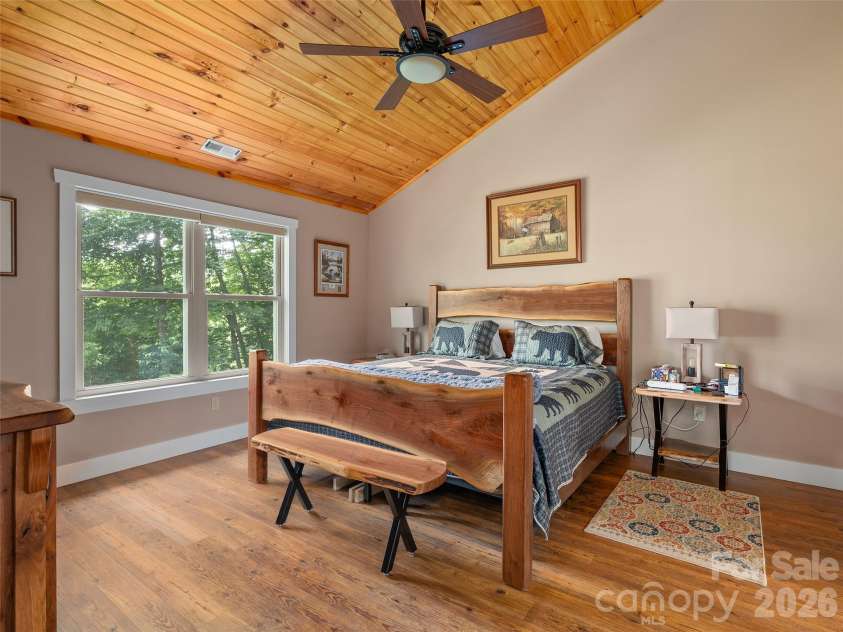 39 Maplewood Drive, Maggie Valley, NC 28751.  MLS# CAR4406805, YatesRealty ID 39396. 