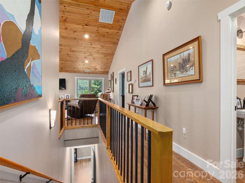39 Maplewood Drive, Maggie Valley, NC 28751.  MLS# CAR4406805, YatesRealty ID 39396. 