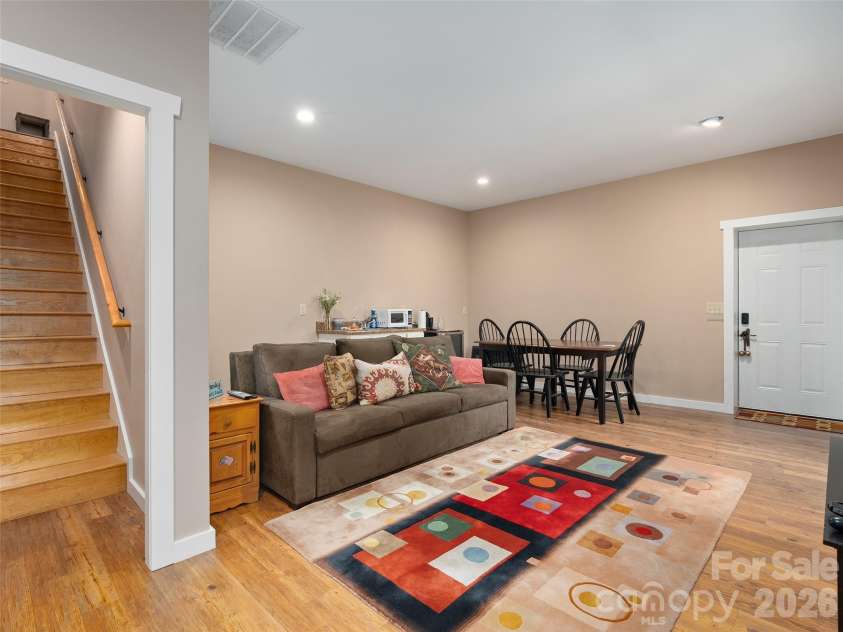 39 Maplewood Drive, Maggie Valley, NC 28751.  MLS# CAR4406805, YatesRealty ID 39396. 